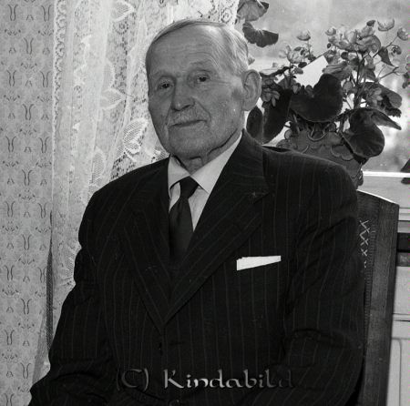 Hugo Andersson Pensionärshemmet Kisa
raja 
Hugo Andersson Kisa
Porträtt-Man 80 årsfirande

Nyckelord: Andersson Kisa