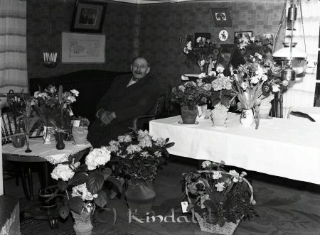 Herr Axel Svensson Ennesbo Kisa
raja 
Axel Svensson Ennesbo  
Porträtt-Man 90 årsfirande

raja
Axel Herman Svensson, Ennesbo 
Källa: Gerd Pettersson

Nyckelord: Svensson Ennesbo