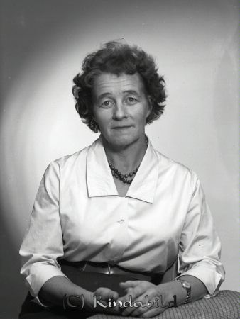 Ludda Carlborg Kisa
raja 
Ludda Carlborg Kisa
Porträtt-Kvinna

raja
Lydia "Ludda" Carlborg var född Andersson 1914 i Tidersrum.
Hon hade en dotter Ena. 
Källa: Gerd Pettersson

raja
Hade också en dotter Siv född 1942 
Källa: Birgitta Petersson
Nyckelord: Carlborg Kisa