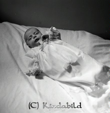 Leif Olof Landin Rothult
raja  
Leif Olof Landin Rothult
Porträtt-Barn Dopfotografi 

Nyckelord: Landin Rothult