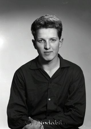 Örjan Mild Andersborg Kisa
raja  
Örjan Mild Kisa
Porträtt-Man

raja
Örjan Mild var född 1943 i Motala. 1970 bodde han i Linköping.
Källa: Folkräkning 1970. 
Källa: Gerd Pettersson

Nyckelord: Mild Kisa