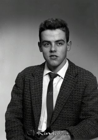 Raymond Oskarsson Lindsberg Tidersrum
raja  
Raymond Oskarsson Lindsberg 
Porträtt-Man
 

Nyckelord: Oskarsson Lindsberg