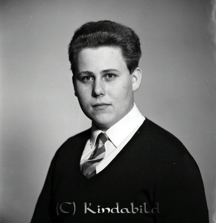 Lars Olof Andersson Ålen 2 Kisa
raja  
Lars Olof Andersson Kisa
Porträtt-Man
 

Nyckelord: Andersson