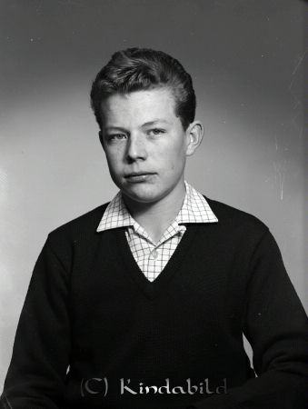 Conny Marcusson Aspelid Kisa
raja  
Conny Marcusson Aspelid  
Porträtt-Man

raja
Son till Sigurd och Tekla Marcusson. 
Källa: bema

Nyckelord: Marcusson Aspelid