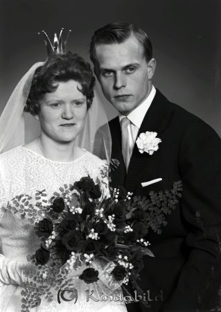 Åke Karlsson Svalsjö
raja  
Åke Karlsson Svalsjö
Brudpar

raja
Åke och Birgit Karlsson 
Källa: Gerd Pettersson

Nyckelord: Karlsson Svalsjö