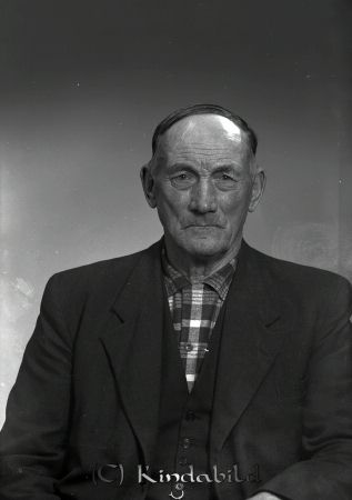 Ture Jakobsson Kisa
raja  
Ture Jakobsson Kisa
Porträtt-Man


Nyckelord: Jakobsson Kisa