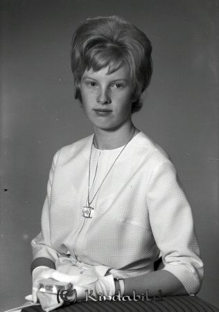 Elisabeth Nilsson Kisa
raja  
Elisabeth Nilsson Kisa
Porträtt-Kvinna Konfirmationsfoto

raja
Dotter till Torborg och Sören Nilsson Kisa 
Källa: Gerd Pettersson 

Nyckelord: Nilsson Kisa