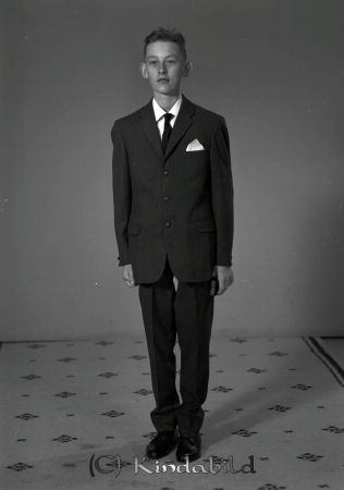 Brorsson Sven Erik Kjettestorp Kisa
raja  
Brorsson Sven Erik Kjettestorp
Porträtt-Man Konfirmationsfoto   
 

Nyckelord: Brorsson Kjättestorp