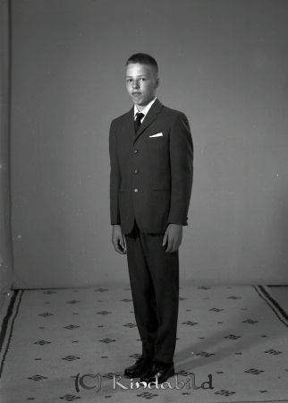 Laine Pertti Kisa Hus B Kisa
raja  
Laine Pertti Kisa  
Porträtt-Man Konfirmationsfoto   

Nyckelord: Laine Kisa