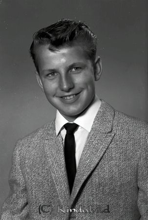 Björk Bengt Egna Hem Kisa
raja  
Björk Bengt Kisa
Porträtt-Man Konfirmationsfoto   

raja
Bengt son till Britta o Herman, syskon Bertil, Birger o Berit.
Källa: Studiegruppen Hembygdsgården 

Nyckelord: Björk Kisa