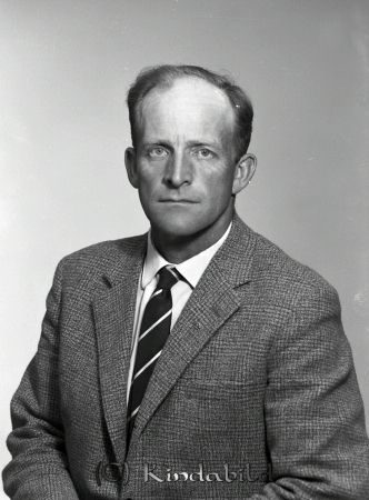 Gösta Jakobsson
pim

Gösta Jakobsson
Porträtt-man

gepe
Född 1914 i �?stra Husby
Gift med Anna-Lisa,son Lars-Gösta 
     
Källa: Folkräkning 1970
Källa: Gerd Pettersson
 

Nyckelord: Jakobsson Hägerstad Prästgård
