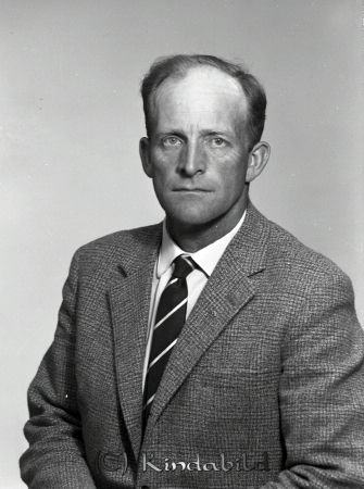 Gösta Jakobsson
pim

Gösta Jakobsson
Porträtt-man
Nyckelord: Jakobsson Hägerstad Prästgård