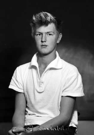 Hans-Åke Karlsson Björkfors
ibfr
Hans-Åke Karlsson Björkfors
Porträtt-Man
Nyckelord: Karlsson Björkfors
