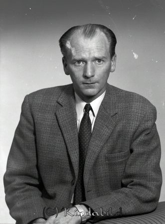 Gösta Wallin Kisa
gepe
Bankkamrer Knut Gösta Wallin född 1921 i Ström Jämtlands län. Död 1993 i Kisa.
Källa: Sv dödbo
Nyckelord: Wallin Kisa