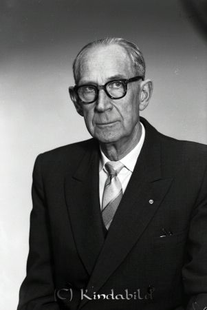Tandläkare Gustav Sundström Kisa
Nyckelord: Gustav Sundström
