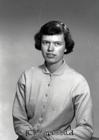 Gun Axelsson Sommenäs Svalsjö
raja
Gun Axelsson Sommenäs Svalsjö 
Porträtt-Kvinna

raja
Gun Axelsson, född Larsson, dotter till Hugo och Gunhild Larsson.
Gun gift med Tage Axelsson från Gerarp.
Barn; Anne, Eva och Jan 
Källa: Gerd Pettersson

Nyckelord: Axelsson Sommenäs