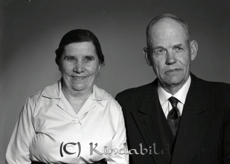 Edvin Lönn Ekeberg Hycklinge
gepe
Familjeporträtt
Edvin och Klara Lönn Ekeberg Hycklinge
Nyckelord: Lönn Hycklinge