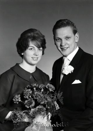 Allan Johansson Kisa
gepe
Brudfoto Allan och Ingegerd Johansson Kisa
Nyckelord: Johansson Kisa
