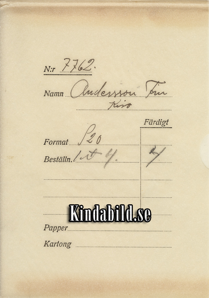 Fru Andersson Kisa
Nyckelord: Andersson Kisa