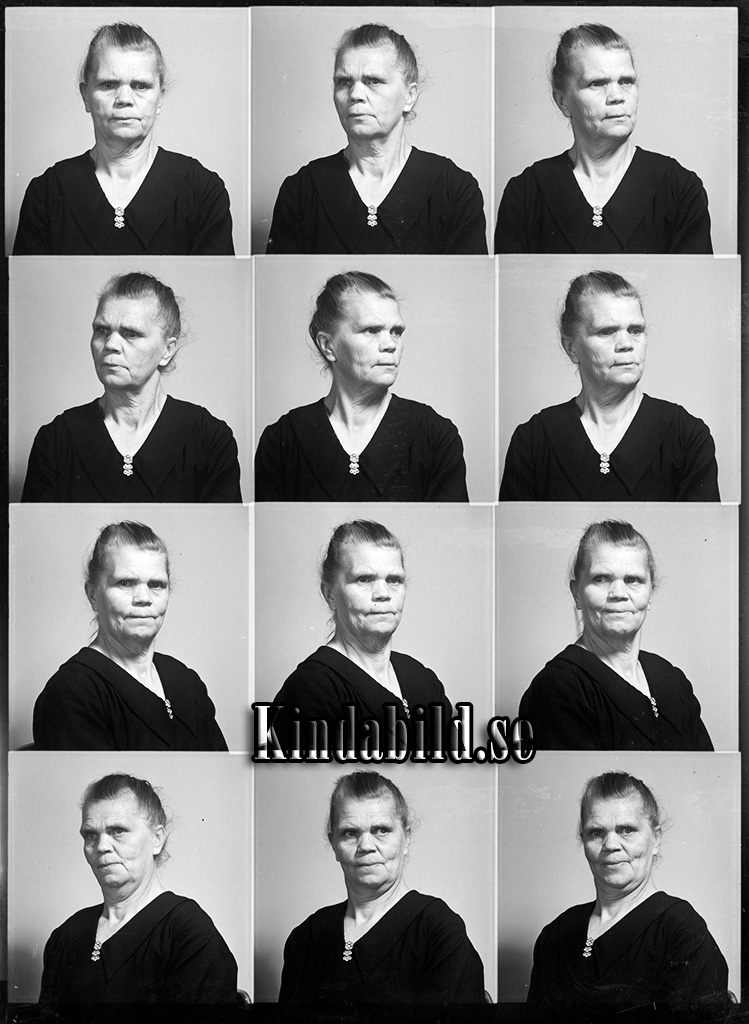 Ida Karlsson Nystad Ulrika
raja
Kvinna klädd i mörk klänning 

Nyckelord: Karlsson Ulrika