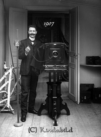 Adolf Wilhelm Stahre
gepe
Adolf Wilhelm Stahre född 1877 i Åbo Finland

raja
Adolf Stahre död 1957-06-10 i Kisa.
Källa: Sv Dödbok 
Källa: Gerd Pettersson 

Nyckelord: Stahre Kisa