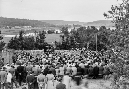 Allsångskväll
Kisa Hembygdsgård 1955
Nyckelord: Kisa Hembygdsgård Allsång