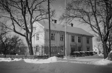 Kyrkskolan
Kyrkskolan på Ulrikagatan vid Kyrkan
Nyckelord: Kyrkskolan
