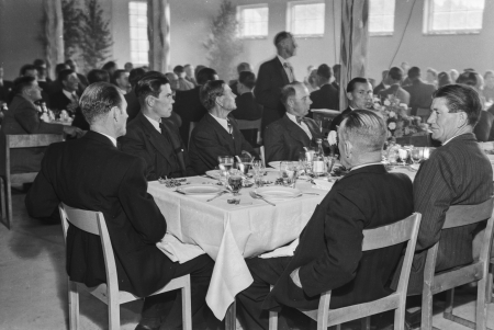 Nyckelord: Långasjönäs Pappersbruk 150 års jubileum
