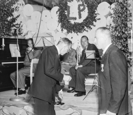 Nyckelord: Långasjönäs Pappersbruk 150 års jubileum