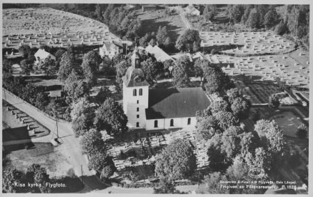 Nyckelord: Kisa Kyrka