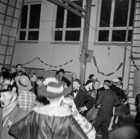 Nyckelord: Maskerad skolan
