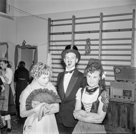 Nyckelord: Maskerad skolan