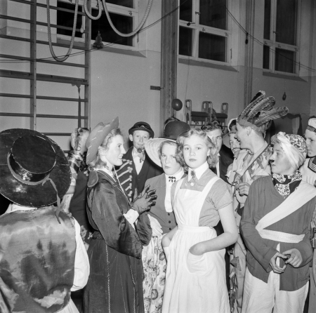 Nyckelord: Maskerad skolan