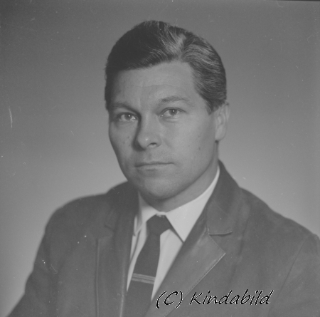 Nyckelord: Alfred Aust