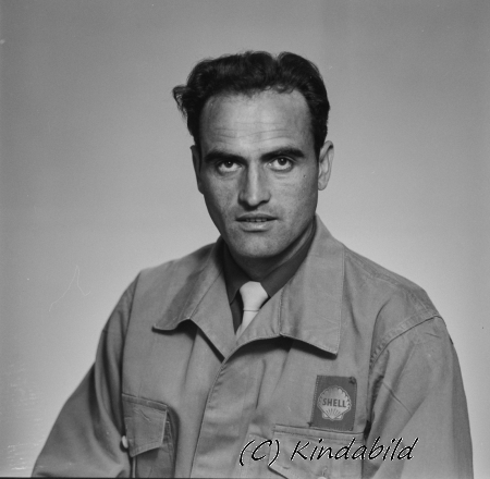 Jan Robertsson
Shell Motorcentrum Kisa
Nyckelord: Jan Robertsson