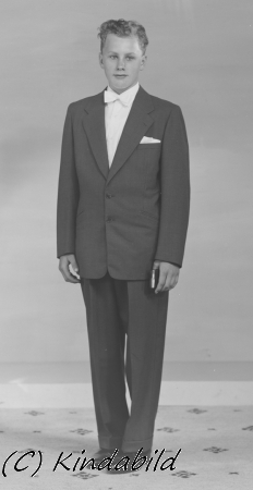 Reinhold Svensson
Kisa
Nyckelord: Reinhold Svensson