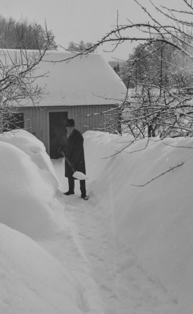Snöskottning vintern 1965-1966
Nyckelord: Vintern 1965-1966