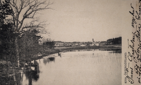 Vy över Kisa
ca 1900  skickat 1903
Nyckelord: Vy Kisa