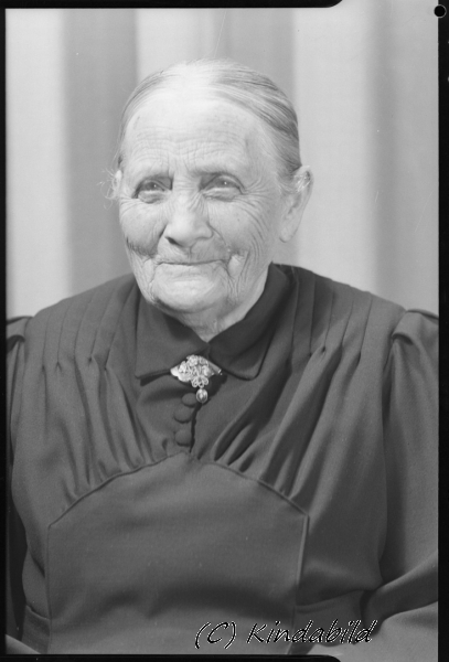 Fru Hulda Svenson	St. Tid. Tidersrum
Nyckelord: Hulda Svenson