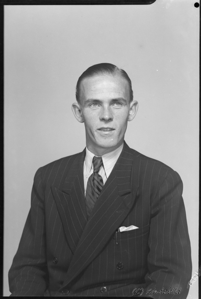 Carl-Erik Carlsson	Hovby Västra Eneby
Nyckelord: Carl-Erik Carlsson