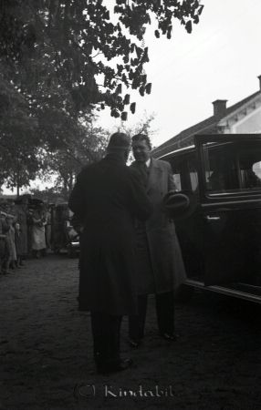 Kronprinsparets besök i Kisa
gepe
Kronprinsparet Gustaf Adolf och Louise besökte Kisa 1936.

raja
Gustav VI Adolf 
Källa: Ingmar

Nyckelord: Kronprinsparets besök