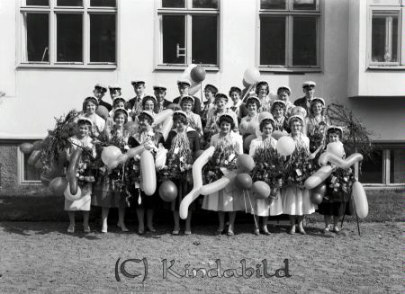 Realexamen
raja
Klassfoto troligen Stjärneboskolan
Nyckelord: Realexamen Kisa