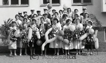 Realexamen
raja
Klassfoto troligen Stjärneboskolan

Nyckelord: Realexamen Kisa