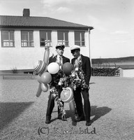 Filnamn=Petters. - 0101-33.jpg
Filstorlek=42KiB
Dimensioner=432x450
Uppladdade datum=Aug 05, 2010 Petters. - 0101-33.jpg