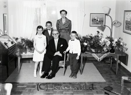 Ivar Karlsson Kisahus E
gepe
Familjen Ivar Karlsson
Nyckelord: Karlsson Kisahus E