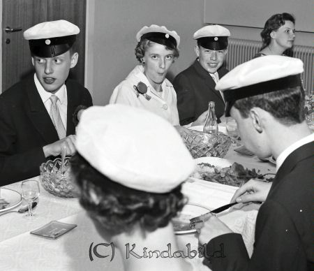 Realexsamen 1961
cujo
Supé Realexsamen 1961 i Folkets Hus Kisa
Nyckelord: Realexsamen Kisa
