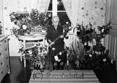 Ålderdomshemmet Tidersrum
ibfr
Födelsedag 80 år Kvinna
Nyckelord: Ålderdomshemmet Tidersrum