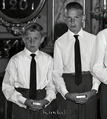 Västra Eneby
ibfr
Konfirmansgrupp

raja
Till vänster Bertil Stridell 
Källa: Gerd Pettersson 

Nyckelord: Västra Eneby