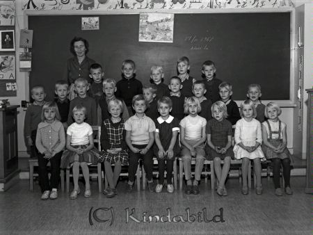 Kisa Skola Klass 1 Lundin
raja
Klassfoto
Nyckelord: Kisa Lundin