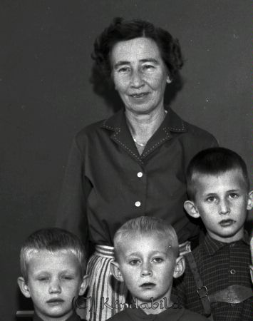 Kisa Skola Klass 1 Lundin
raja
Klassfoto
Nyckelord: Kisa Lundin